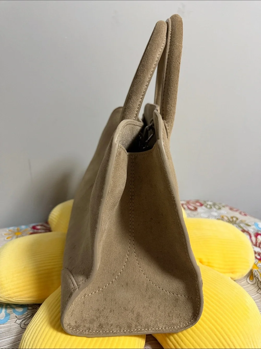 COS refined taupe